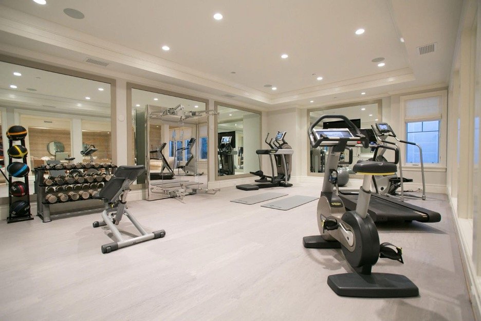 Why Using Superior Walls Is Recommended for Luxury Custom Homes in the Triad